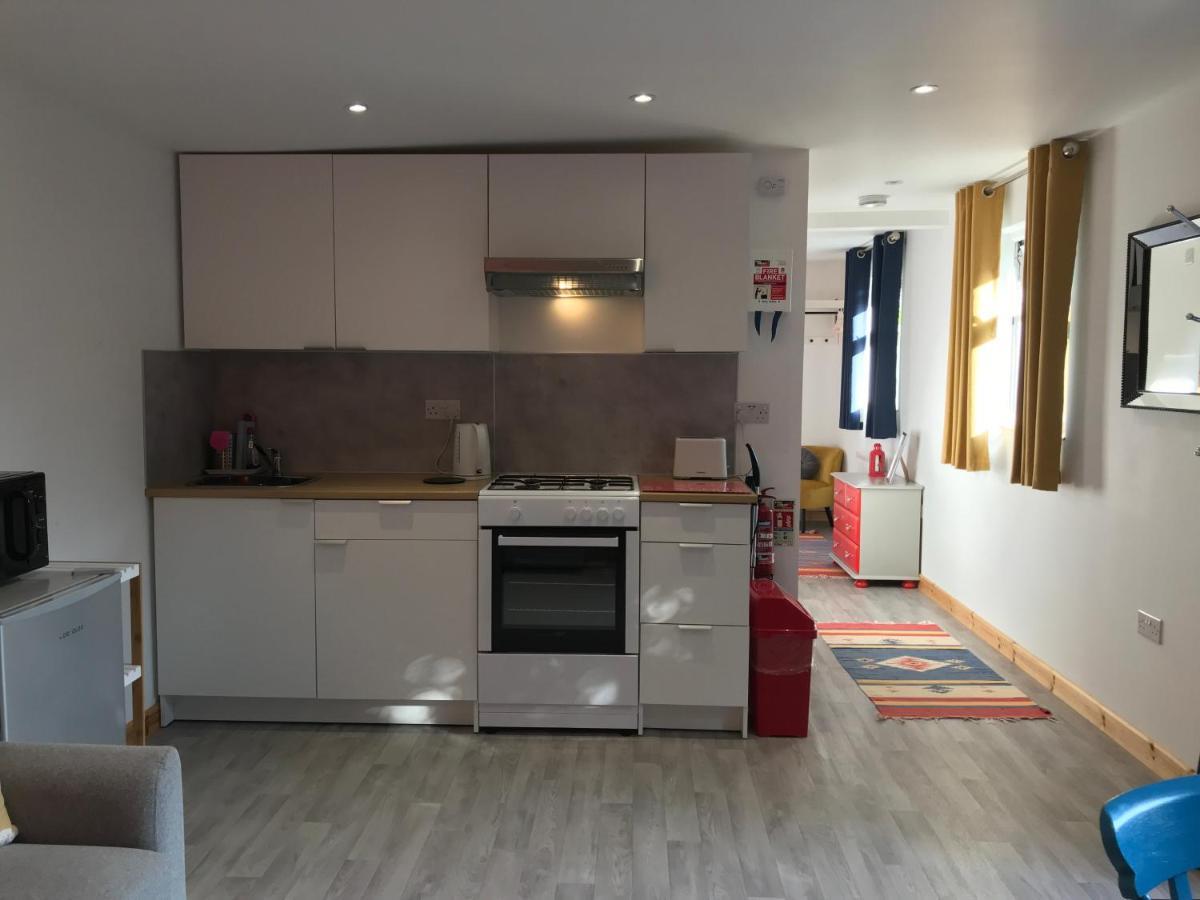 Woodpecker Glamping Cabin Bodmin Εξωτερικό φωτογραφία